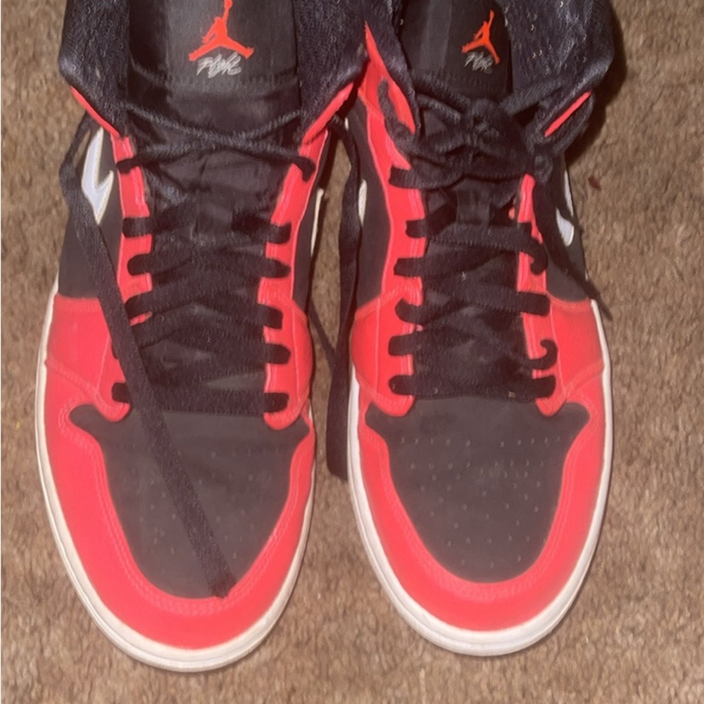 Jordan 1s retro high orange and black size 10
